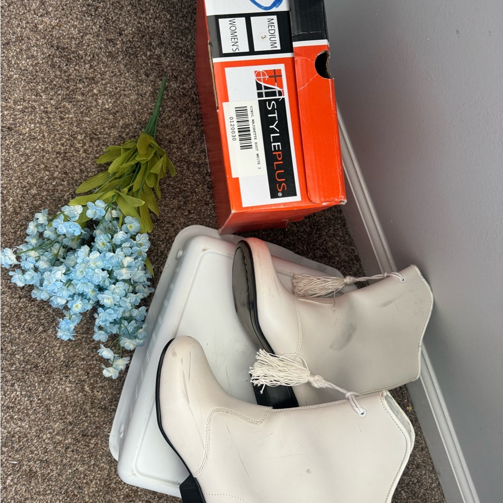 StylePlus White Vinyl Majorette Boot